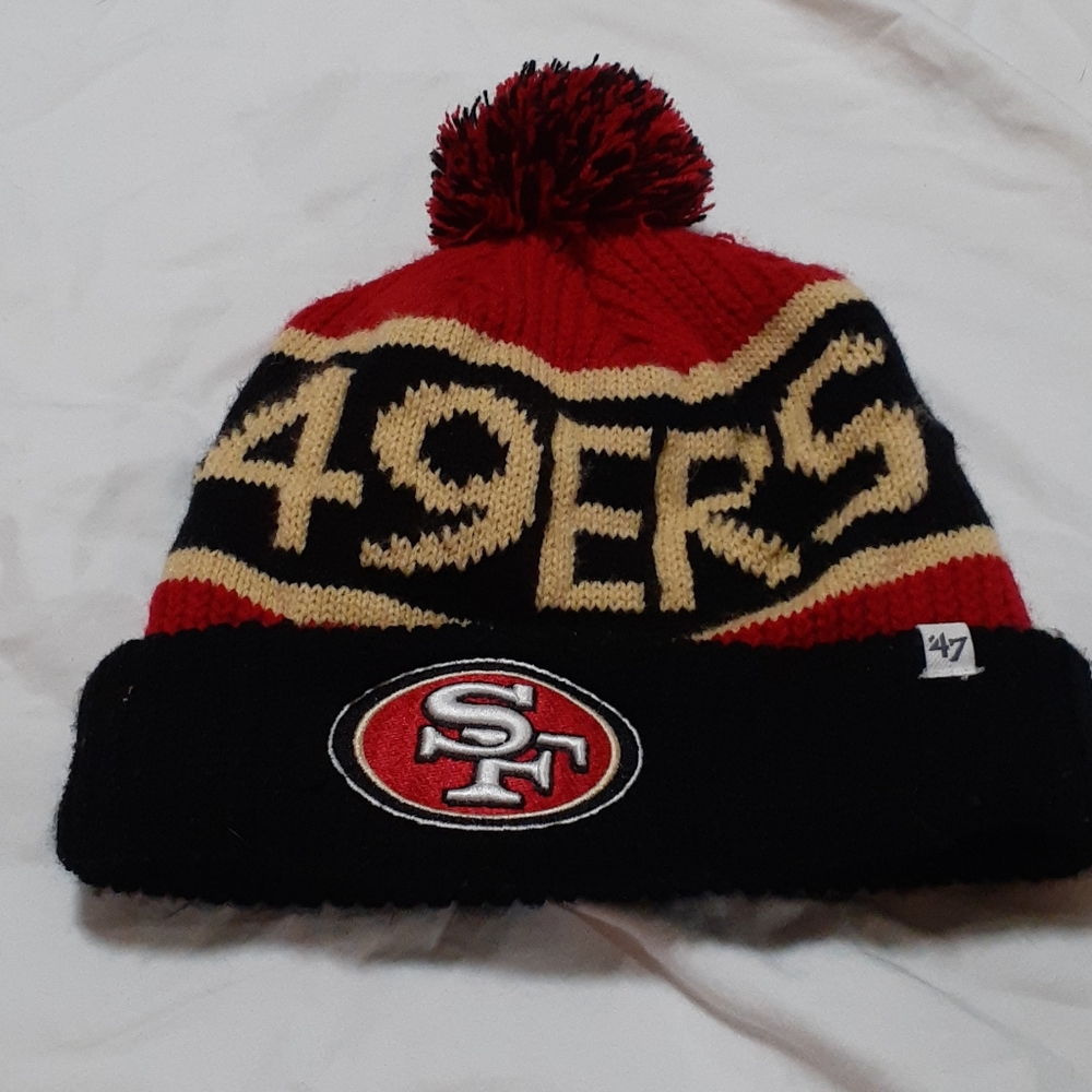 SF 49ers beanie with pompom